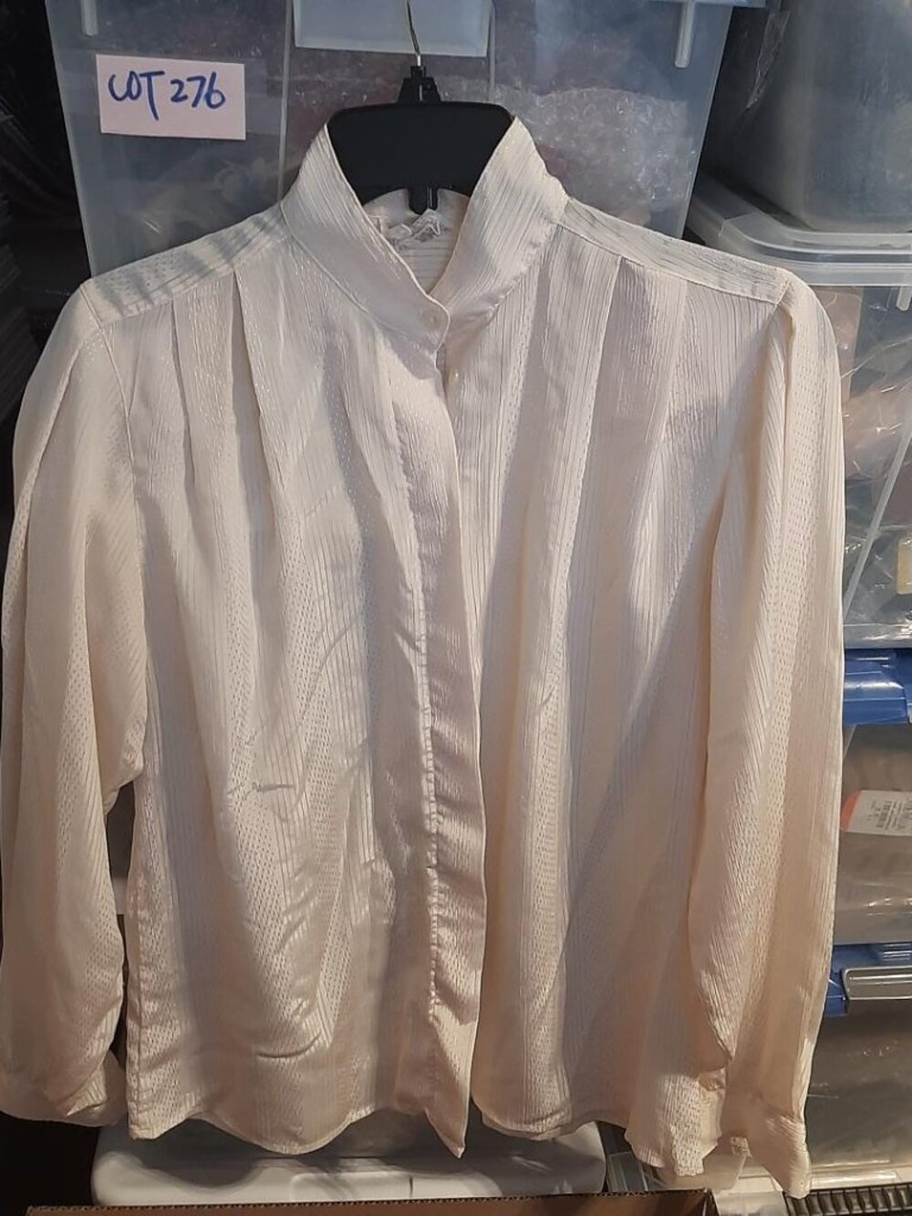 Vintage Anne Klein Bouse Mandarin Collar Subtle Striped Botton Up Cream Size 6